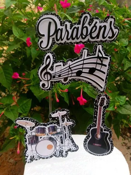 Topper de Bolo 3D Musical - artesanato de PAPCRIE