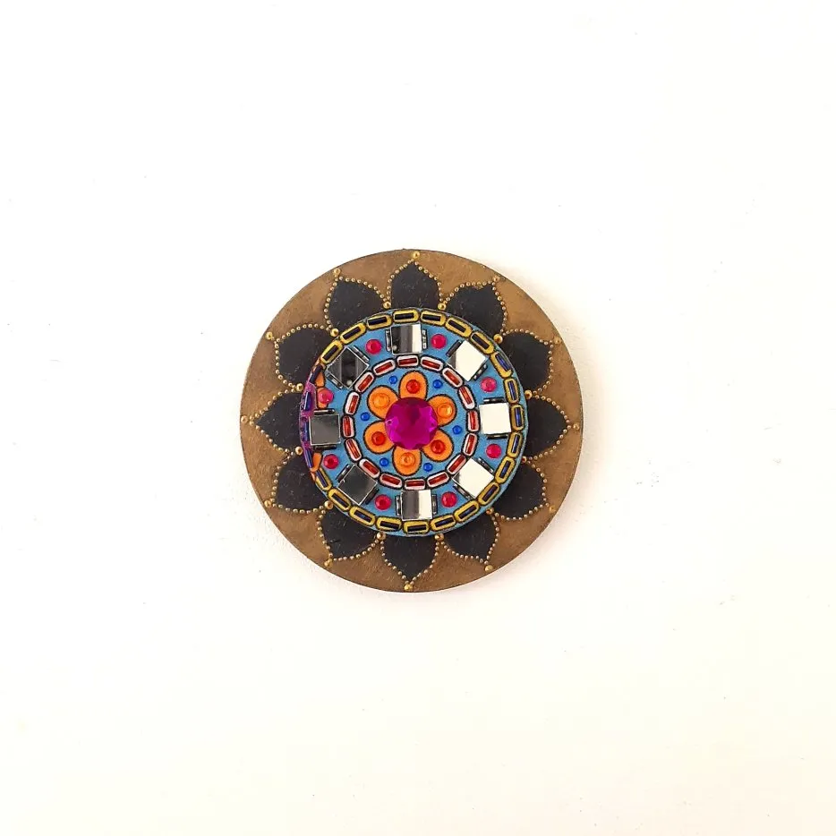 Mandala Indiana do Amor - artesanato de Estudio Bananeira