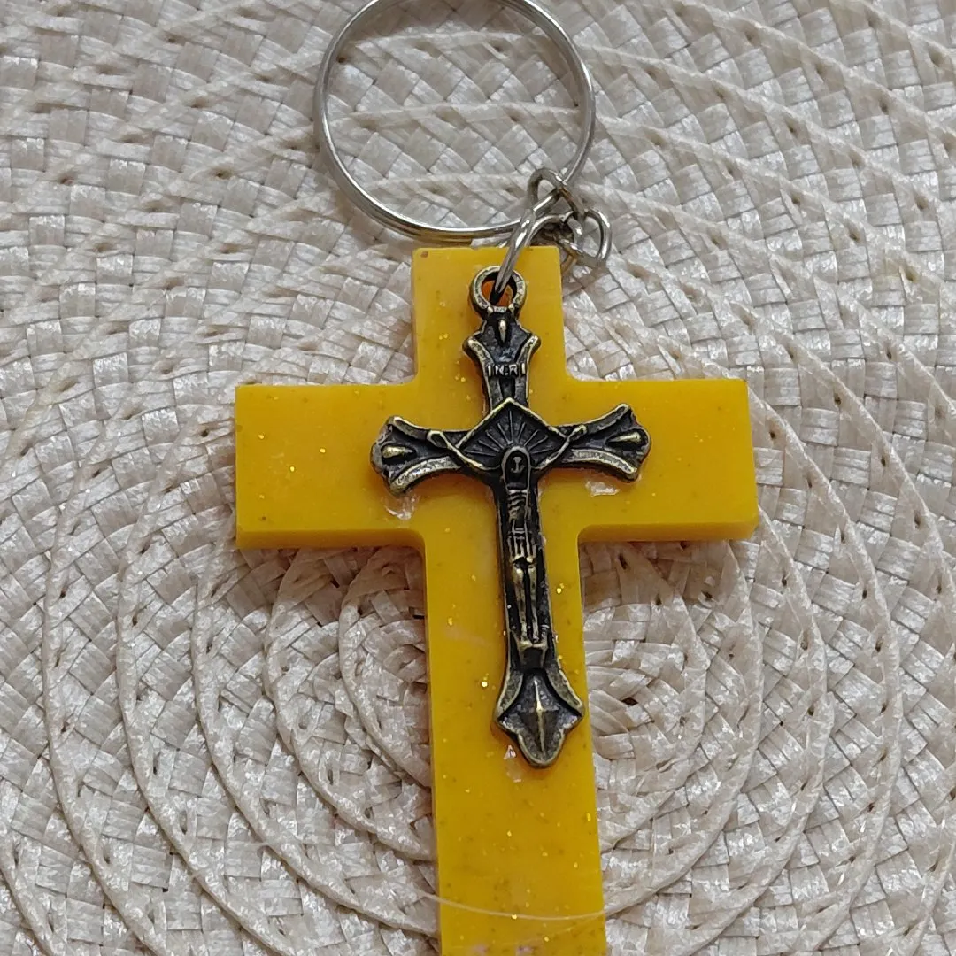 Chaveiros em Cruz com Cristo em metal - foto 5