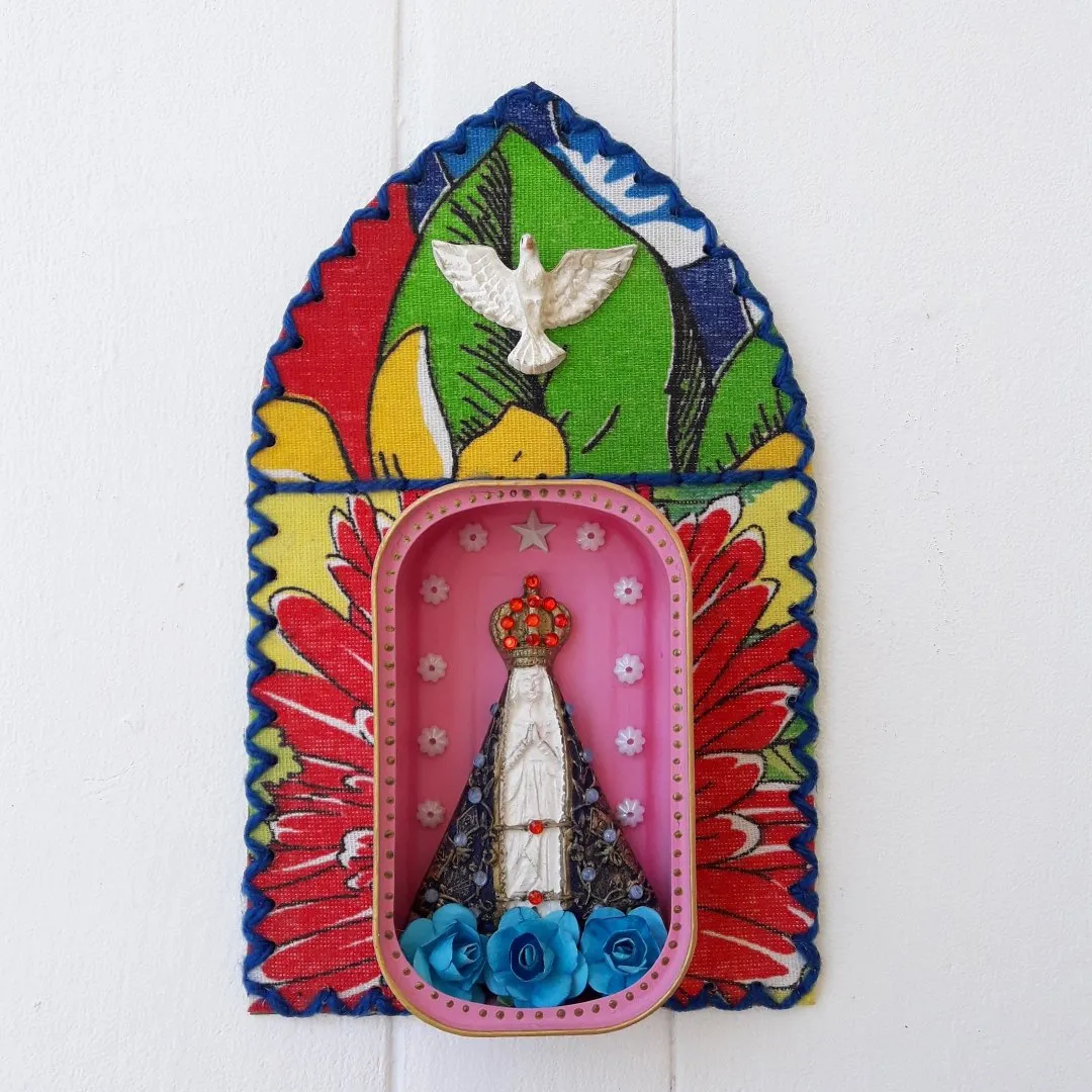 Capelinha de Lata N. S. Aparecida - artesanato de Estudio Bananeira