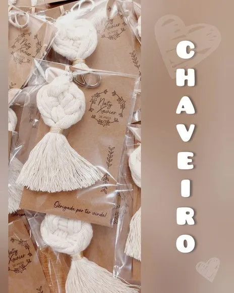 Chaveiro em Macramé - Aniversário - artesanato feito à mão por Innovare Studio