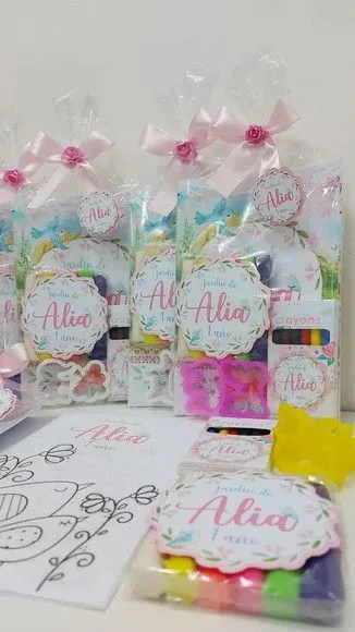 Revista Colorir Jardim Personalizada - feito à mão por Mi Papelaria Criativa
