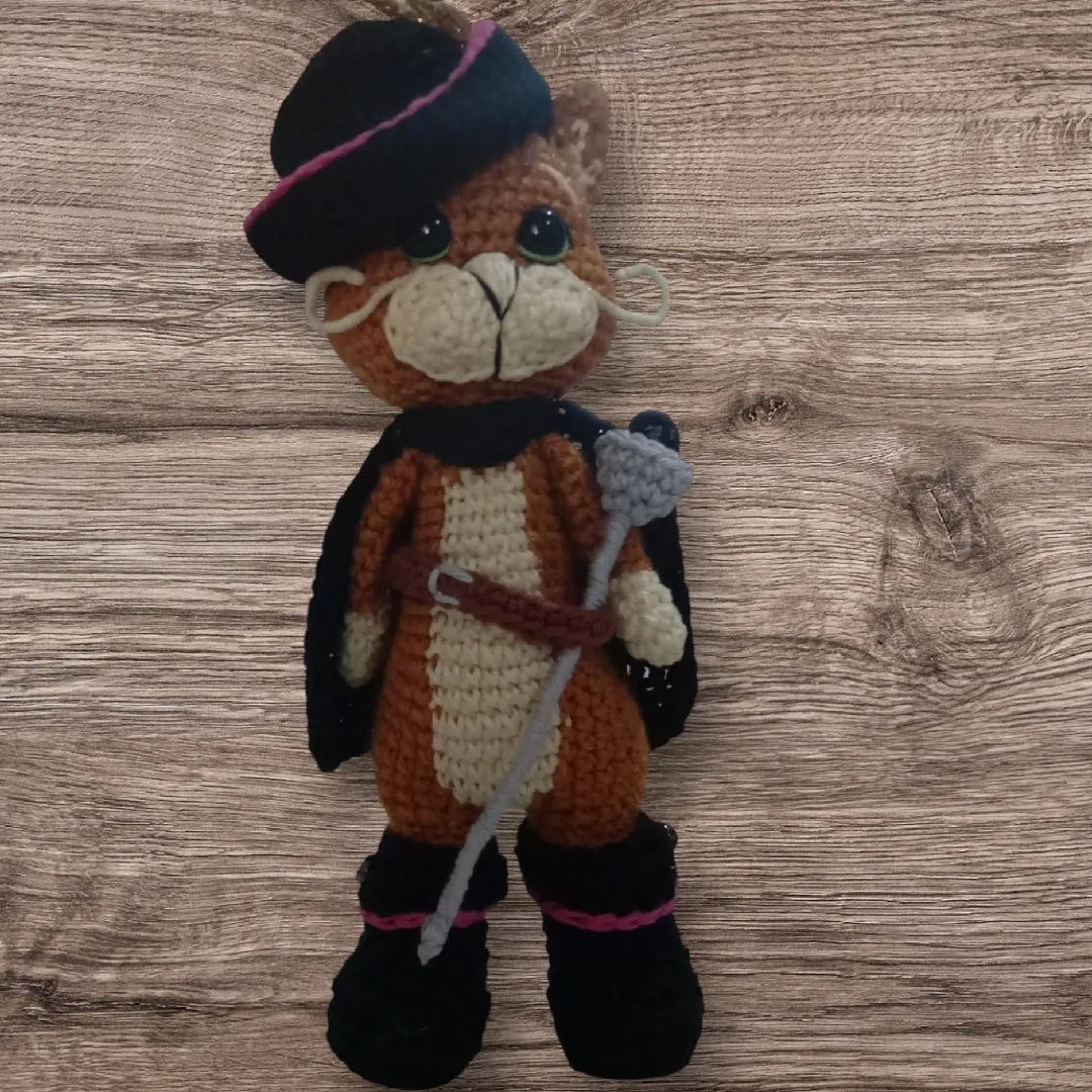 Gato de botas amigurumi - foto 3