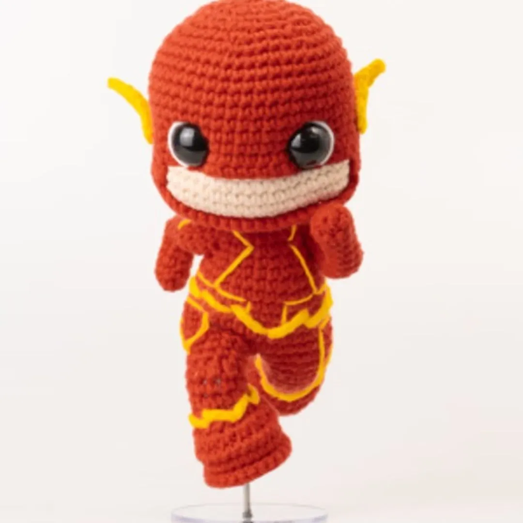 Super Heroies Pop Articulado - artesanato feito à mão por Kello Amigurumi