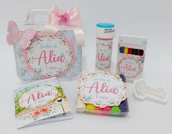 Maleta Jardim Personalizada - feito à mão por Mi Papelaria Criativa