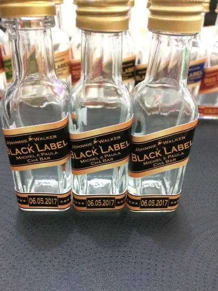 Garrafinha Black Label Personalizada - foto 2