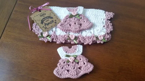Puxador Fogão Imã Gel. Vestidinho Rosa Velho - artesanato de Mari Crochê feito com carinho!