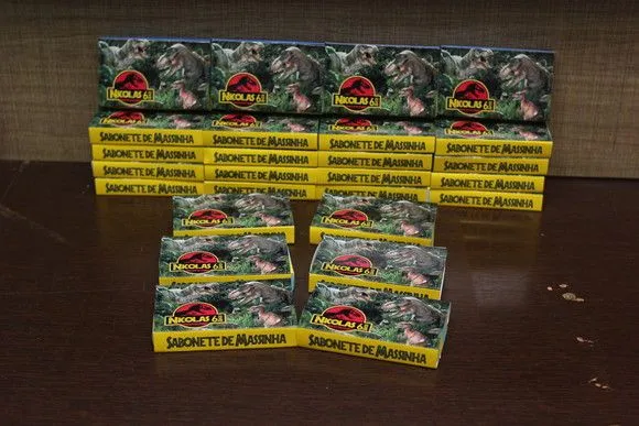 Lembrancinha Infantil Personalizada Dinossouro Jurassic Park - artesanato feito à mão por Juliana Biz - casa e bem estar