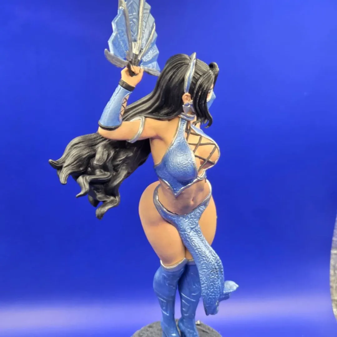 Kitana - Mortal Kombat | Estátua Colecionaveis Action Figure 22 cm - foto 2