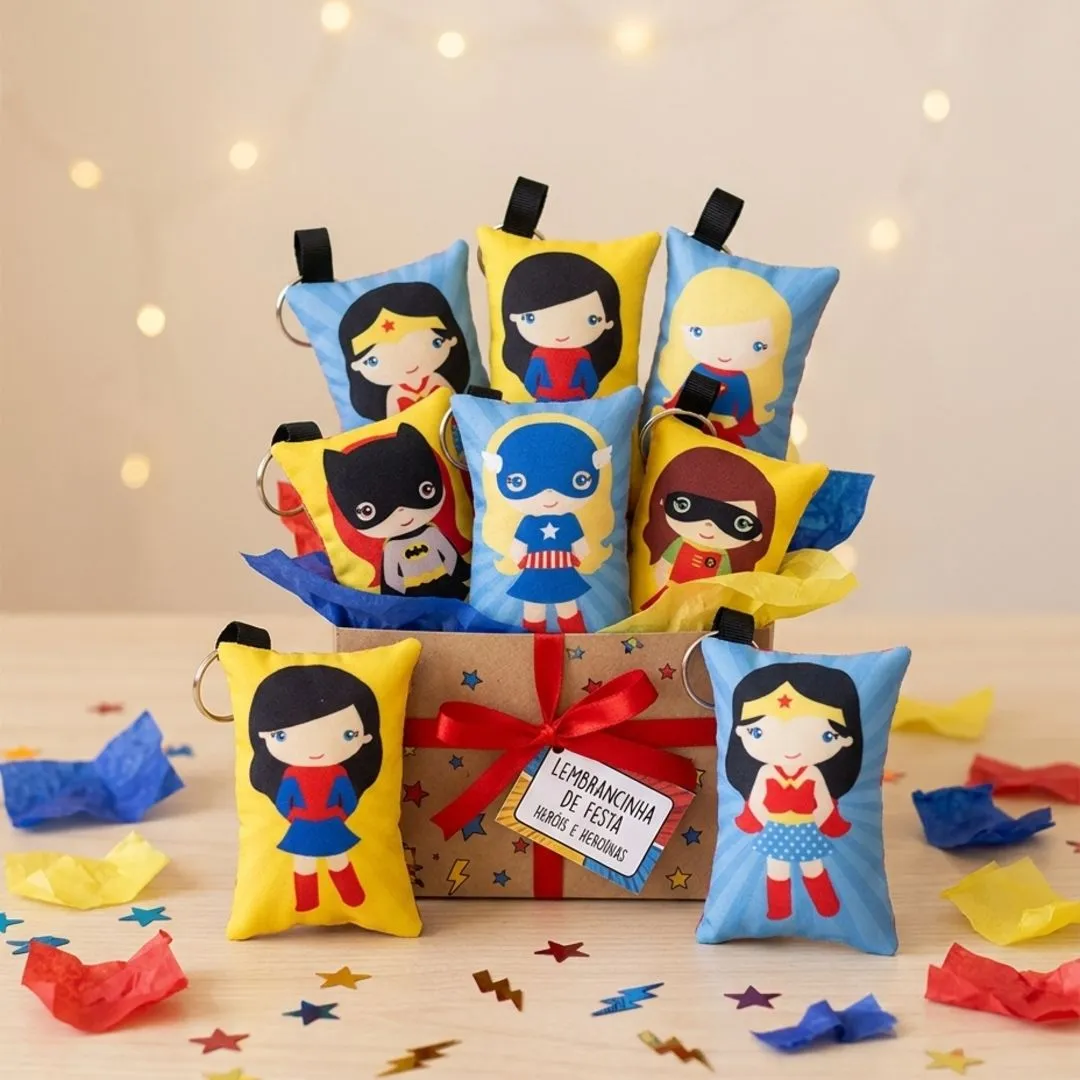 Chaveiro Almofadinha Super-Heroínas Personalizado | Lembrancinha Infantil - artesanato de Innovare Studio