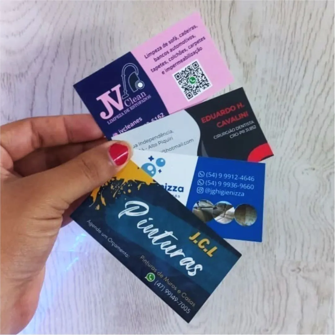 Cartões de Visita Brilhosos Papel Couchê 250g Personalizados