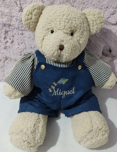 Urso Ted - feito à mão por Ateliê cantinho do bebê