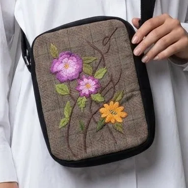 Bolsas Bordadas à mão - artesanato feito à mão por A4Manualidades