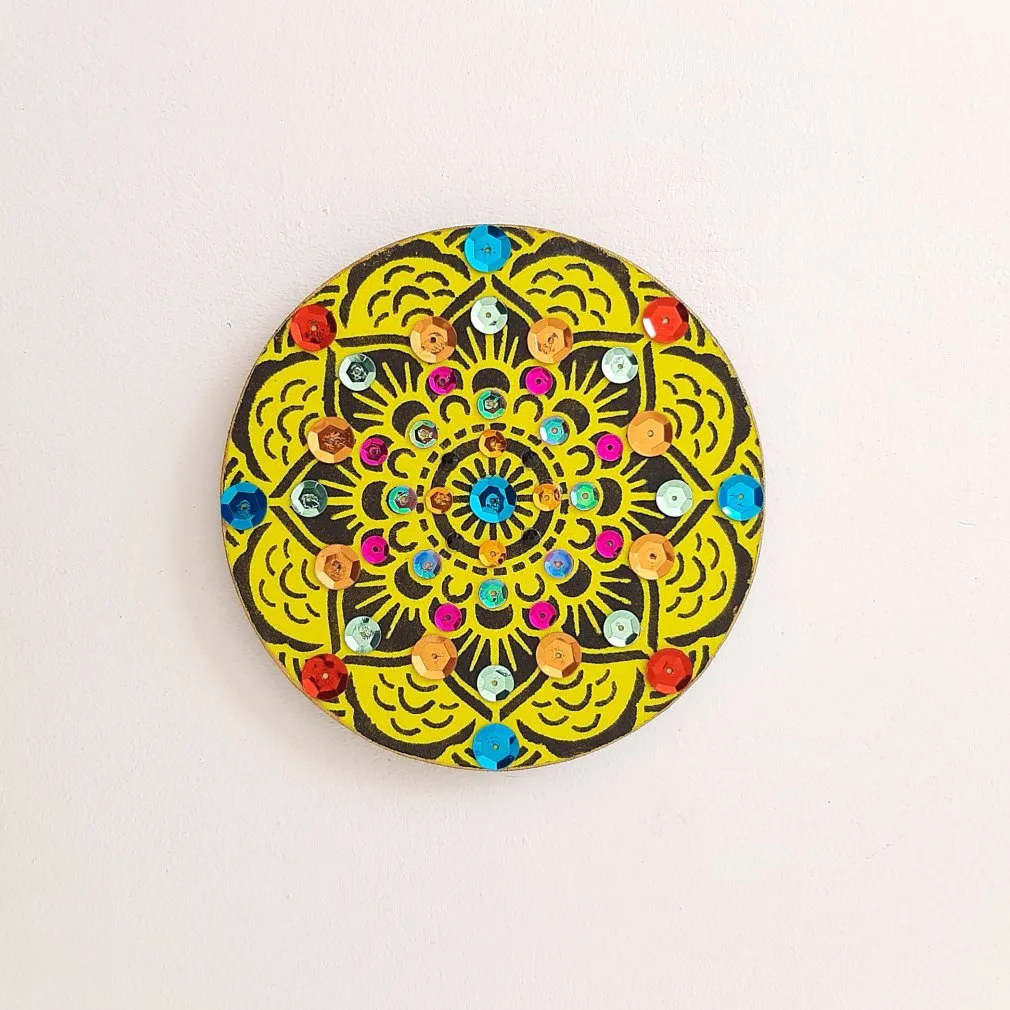 Mandala da Prosperidade AM - artesanato de Estudio Bananeira