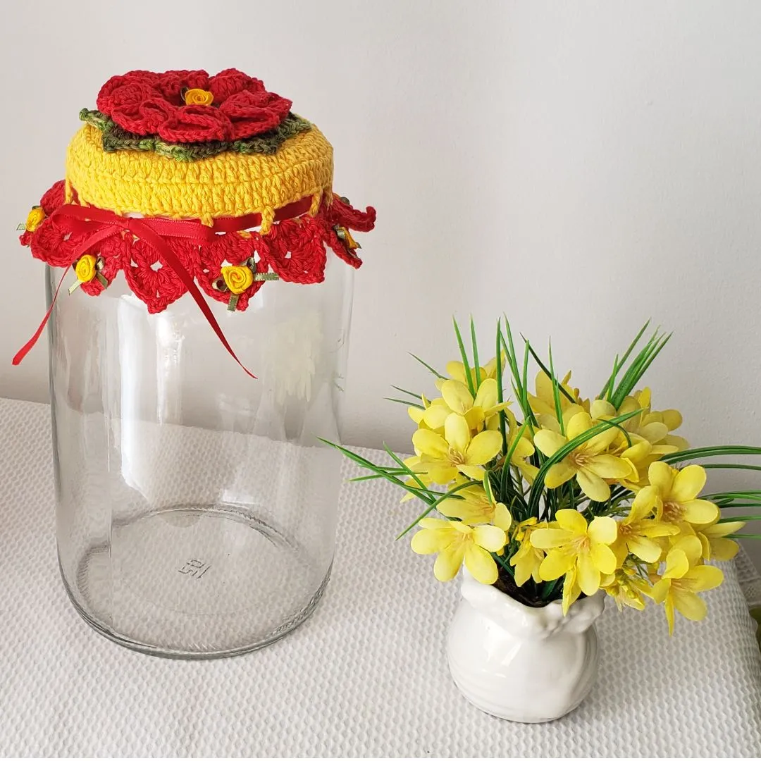 Capa para Tampa Pote de Vidro 3200 ml em Crochê Amarelo - artesanato de Mari Crochê feito com carinho!