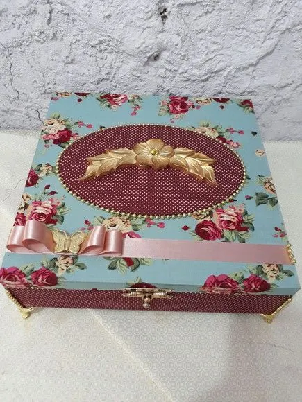 Caixa decorada com boneca - foto 4