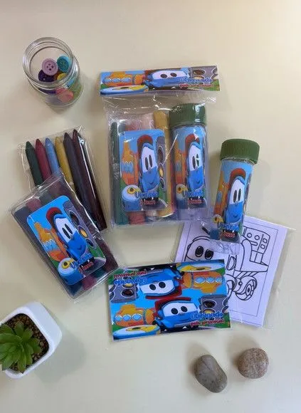 Kit Massinha + Giz + Bolha - Léo Caminhao Personalizado - artesanato feito à mão por Mi Papelaria Criativa