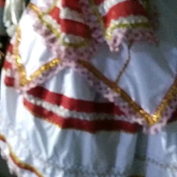 Roupa entremeios Iansã - artesanato feito à mão por Ateliê Ofatemi