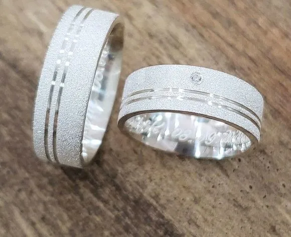 Par Alianças de Namoro Prata 950 6mm + Anel Solitário - artesanato feito à mão por TM JOIAS
