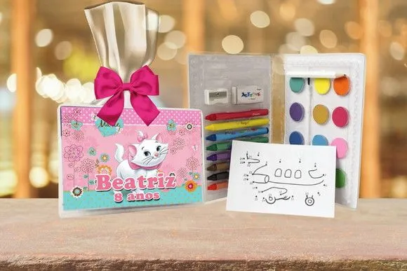 Estojo de Pintura Gatinha Marie Personalizado - feito à mão por Artmanha Lembrancinhas