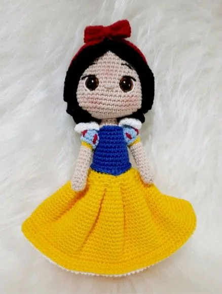 Branca de Neve Amigurumi 27cm- Graça Carvalho Crochê