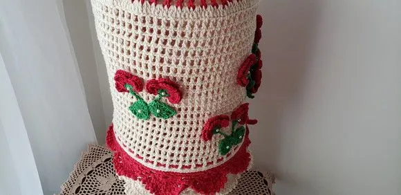 Capa para Galão de Água Mineral 20l em Crochê Vermelho - foto 2