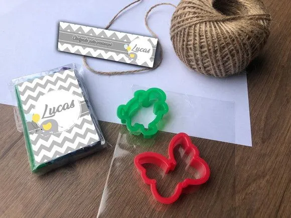 Massinha Modelar Elefantinho Personalizada - artesanato feito à mão por creativitybynina