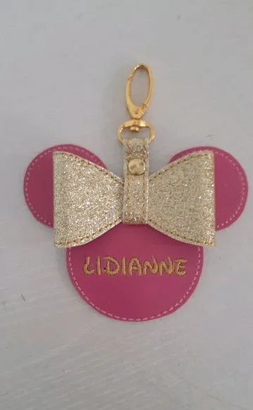 Chaveiro bordado MINNIE - com nome - artesanato feito à mão por Innovare Studio