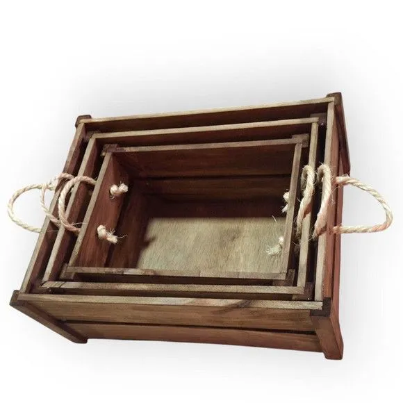 Kit 3 Caixotes Feira Madeira com Alça de Sisal Fundo mdf - feito à mão por DASERRA ARTE EM MADEIRA