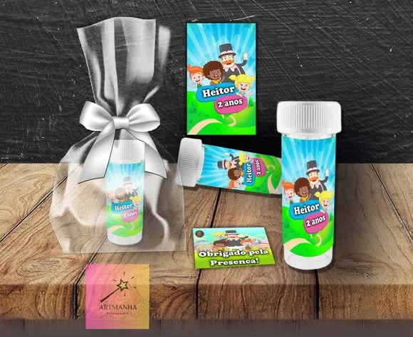 Bolha de Sabão Mundo Bita Personalizada - feito à mão por Artmanha Lembrancinhas