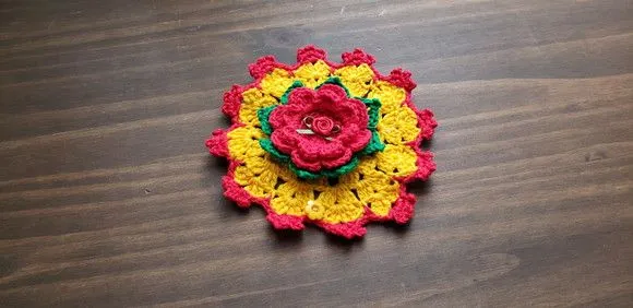 Pegador de Armário ou Fogão Crochê Amarelo com Vermelho - foto 4