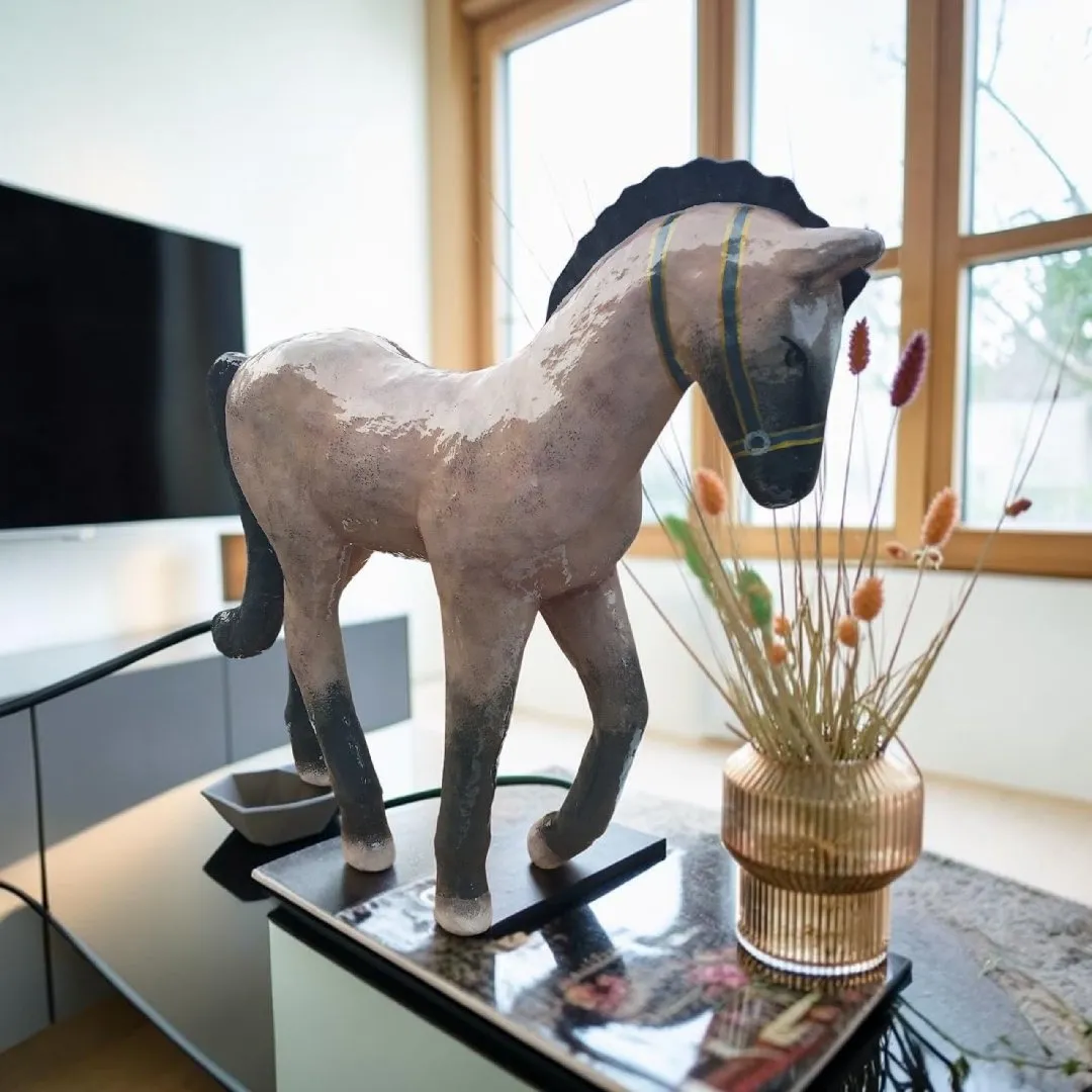 cavalo decorativo em papel machê - foto 6