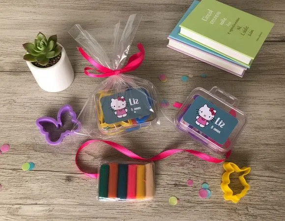 Mini Maleta - Hello Kit Personalizada - feito à mão por Mi Papelaria Criativa
