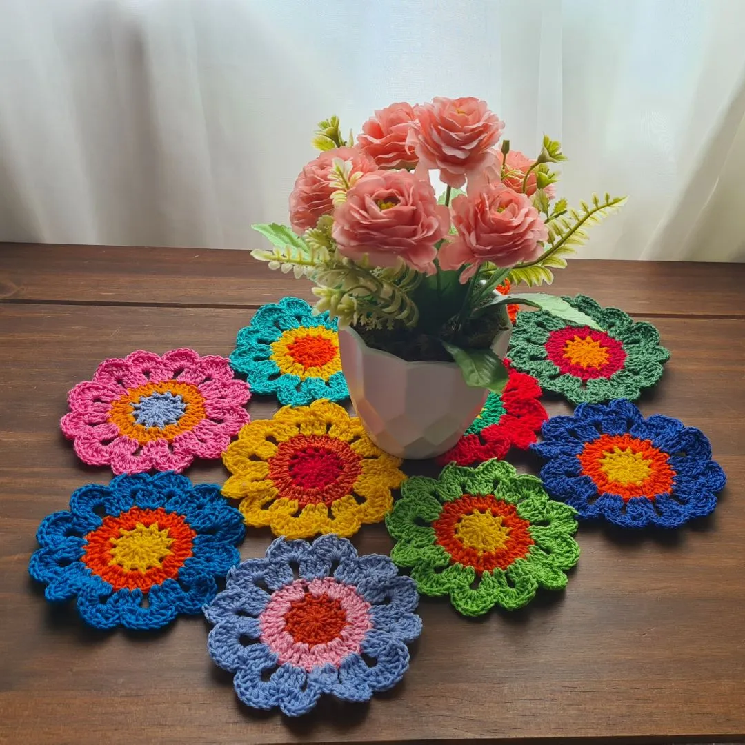 Trilho de Mesa Flores Japonesa (40 cm x 30 Cm) - artesanato de Mari Crochê feito com carinho!