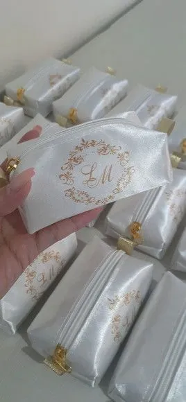 Necessaire mini box - branco e dourado - artesanato feito à mão por Innovare Studio