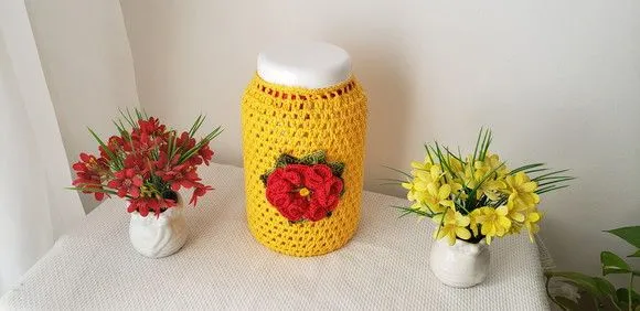 Capa para Pote Vidro 3200ml em Crochê Amarelo Flor Vermelha - foto 2