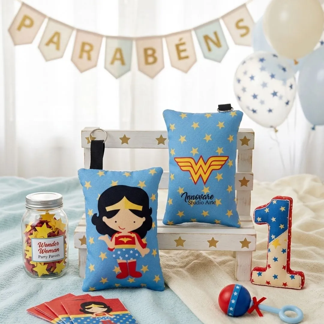 Kit 30 Chaveiros Almofadinha Mulher-Maravilha | Lembrancinhas Personalizadas - foto 5