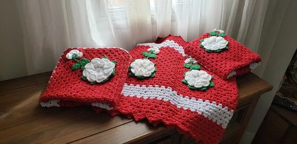 Jogo de Cozinha Crochê 03 Peças - Vermelho com Flores Branca - foto 5