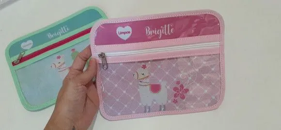Case porta máscaras dupla face - Lhama - feito à mão por Innovare Studio