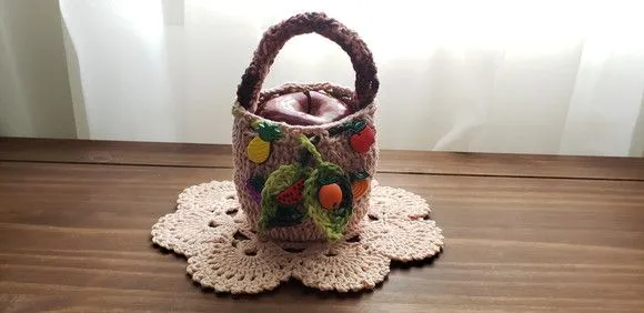 Capa de Crochê para Frutas Porcelana Marfim - artesanato de Mari Crochê feito com carinho!