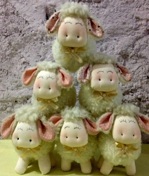 Ovelhinhas - feito à mão por Ateliê cantinho do bebê