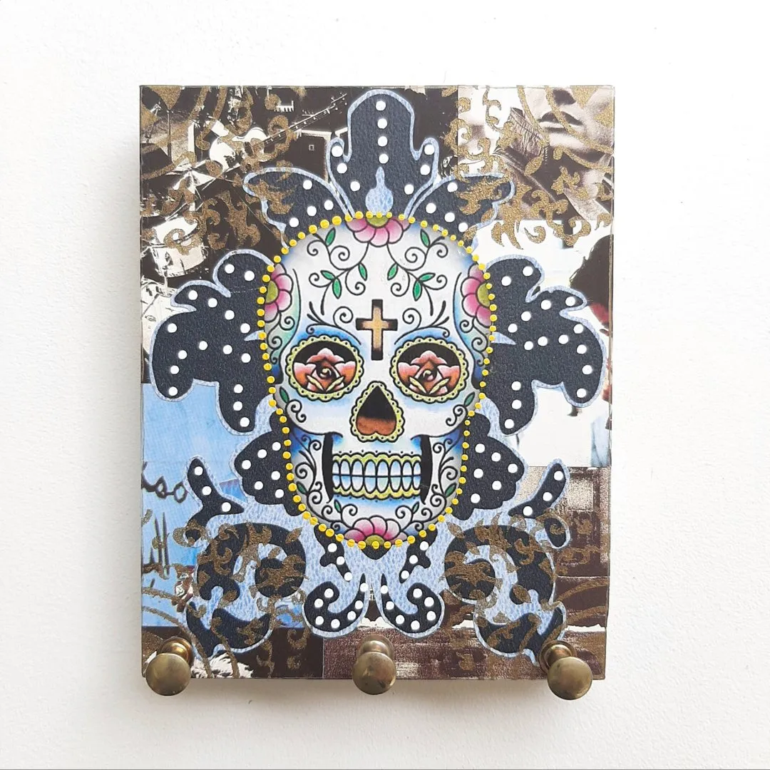 Porta Chave Caveira Estampada 2 - artesanato de Estudio Bananeira