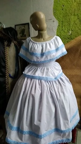 Bata e saia - artesanato feito à mão por Ateliê Ofatemi