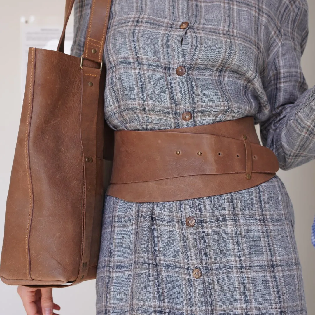 Bolsa Tote Shopper +cinto Corset de Couro Legitimo - foto 7