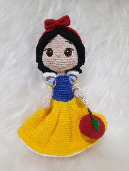 Branca de Neve Amigurumi 27cm- Graça Carvalho Crochê - foto 2