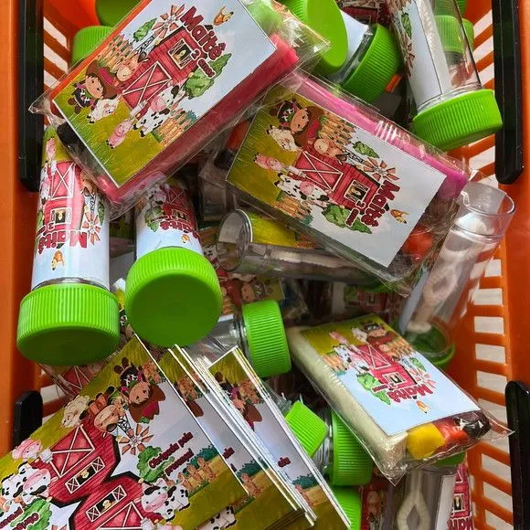 Kit Massinha + Giz + Bolha Fazendinha Personalizado - feito à mão por Mi Papelaria Criativa