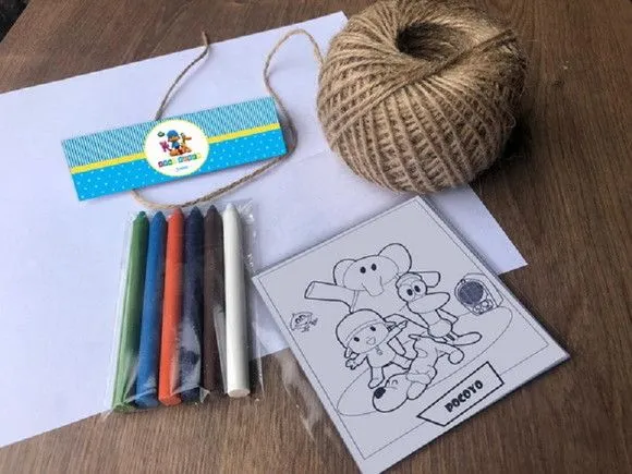 Kit Giz de cera Pocoyo Personalizado - feito à mão por Mi Papelaria Criativa