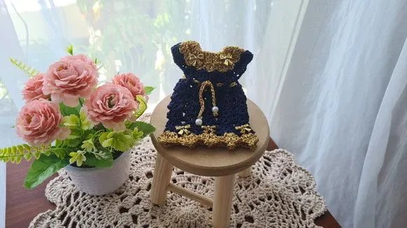Capa Adoçante Vestidinho Cinderela Dourado com Azul Ravenna - foto 4