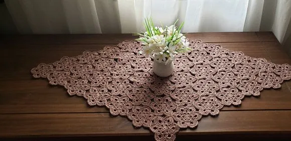 Centro de Mesa em Crochê Mini Flor Castanha - foto 5