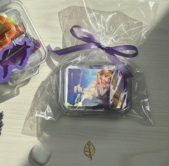 Mini Maleta - Rapunzel Personalizada - feito à mão por Mi Papelaria Criativa